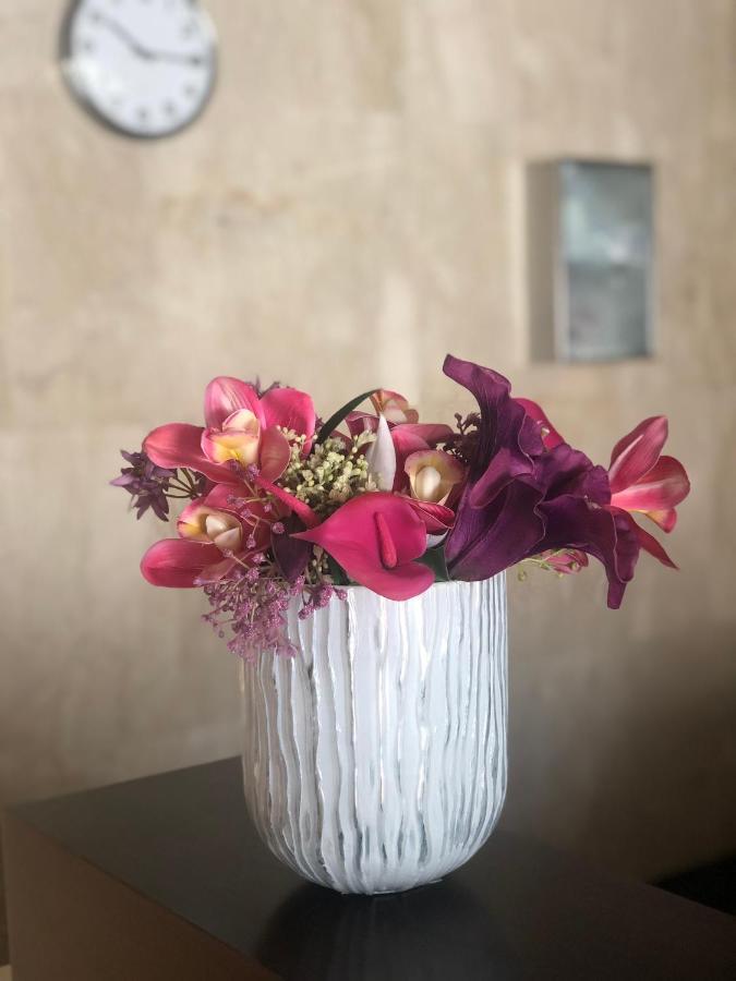 Dar Al Maamon Furnished Apartment เจดดาห์ ภายนอก รูปภาพ